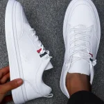 Homme Chaussures skateboard à lacets à rayures